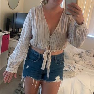 Long sleeve button crop top